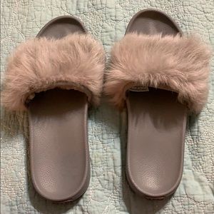 Ugg Furry Slides